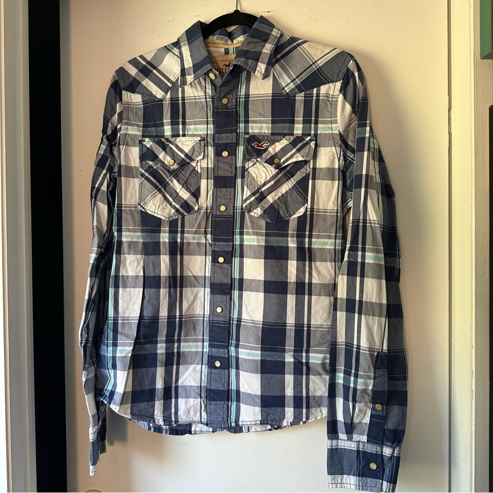 Hollister Blue and White Checkered Button Up Shirt size medium